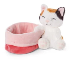 Nici 48085 Sleeping Kitties Schlafende Katze Im Körbchen 12cm Plüsch Glückskatze -Nici 47140 02 ZA Frei 2048x1703