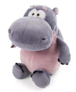 Nici 47968 Nilpferd DJ Nilbert 35cm Sitzend Plüsch Wild Friends GREEN -Nici 47960 01 HA Frei 1690x2048 1